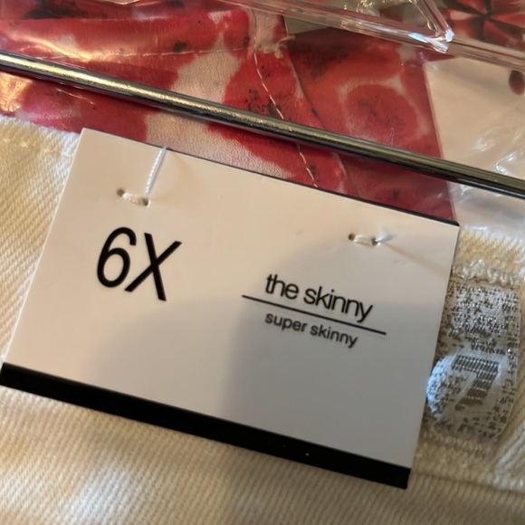 33. 7 For All Mankind Super Skinny Jeans in Clean White - Picture 13 of 17